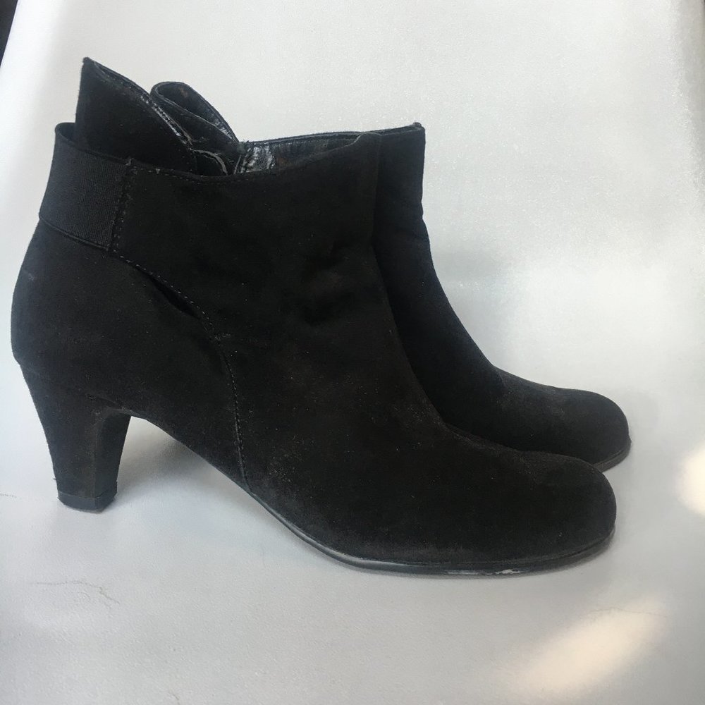 Aerosoles Black Suede Booties